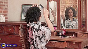 Milf Sophi With Her Small Tits And Large Nipples Loves To Play With Her Shaved Pussy – MatureNl