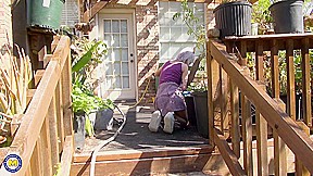 Small Breasted Mature Lady With Large Nipples Playing With Her Shaved Pussy – MatureNl