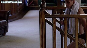 Swinger bi throuple cuntslamming MILF