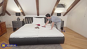 Milf Sporting Terry Fucking Her Stepson After She Caught Him Spying On Her – MatureNl