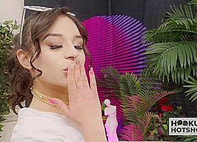 Cum-Hungry Slut Aria Valencia Loves To Get Fucked By Internet