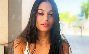 Thin Colombian Breiny Zoe Caught On The Street