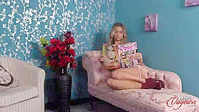 Remote Control Girlfriend