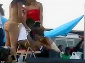 Cocksucking live on stage at rap concert