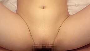 【チ○ポにひれ伏すお嬢様！】彼氏以外のSEXに初挑戦するご令嬢！性に無知なのに奉仕の才能ありまくりでした！【しおり(24)】