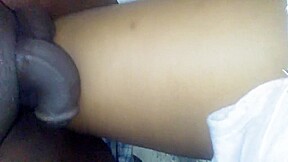 Ballbusting knee Grinding