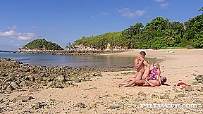 Gets Way More Than Sand In Her Vagina On T – Brook S And Jamie Brooks