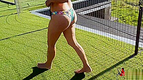 GIRL ON VACATIONS LOVE TO TEASE HER BF SHOWING OFF HER BIG PUSSY IN HER NEW BIKINI