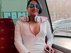 Girl With Incredible Body Shows Her Vagina & Masturbates. Real Amateur Dada Deville