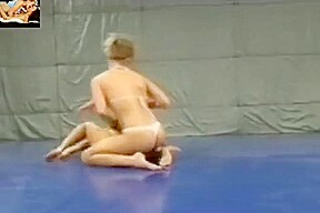 Lesbian Oil Catfight