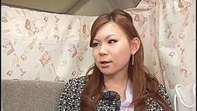 Married woman picking up ikase 021