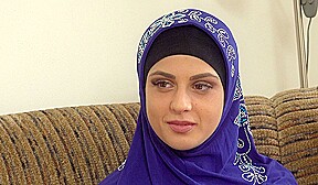 Mia Trejsi & Steve Q in Guy Punishes Muslim Tenant Who Doesn’t Pay – Porncz