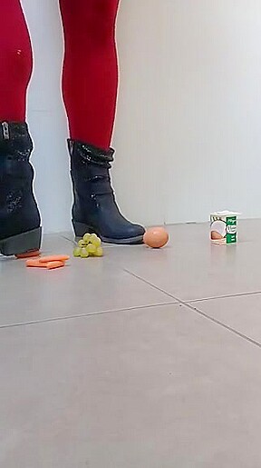 New boot crush food and make them little messy