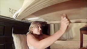 Sarah Ballbusting and Punching – 2