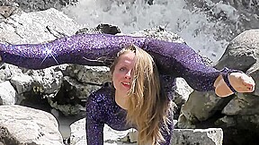 Sexy Zentai By The Sea – Watch4Fetish