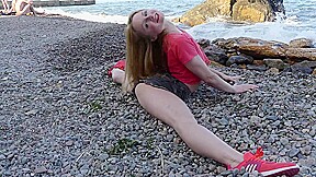 Sporty On The Beach In The Sunset – Watch4Fetish