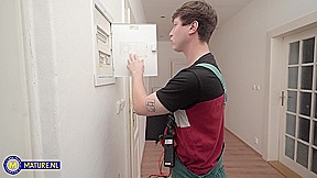 Big Natural Tits Czech Milf Mondau Seduces A Toyboy Electrician With Her Big Ass For Sex – MatureNl