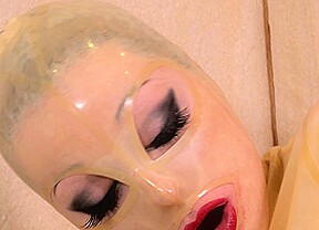 Bizarre bath encounter