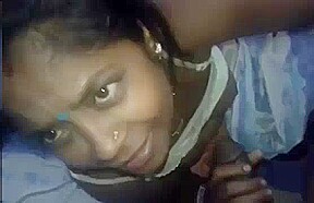 Lucknow Housewife Sex – DesiPapa