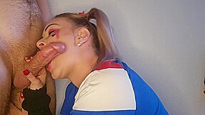 deguisée en harley queen je bave sur sa bite