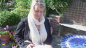 Big Breasted British Housewife Shows Her Natural Boobs And Curves In Garden And Plays With Her Pussy – MatureNL