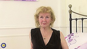 British Grandma Pearl Loves To Masturbate Her Pierced Pussy – MatureNL