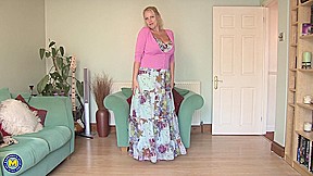 British Milf Teya Shows Her Big Natural Tits And Hot Ass And Fucks Her Wet Mature Pussy With A Dildo – MatureNL