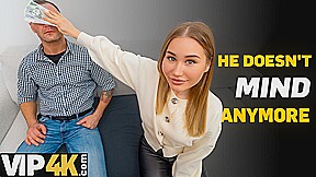 HUNT4K. I closed my BF’s eyes with banknotes and sucked stranger’s cock! I’m not that shy
