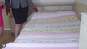Red Head Teen Has Sex With A Grandma – MatureNL