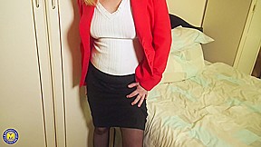 Uk Mature Lady With A Great Body And A Horny Shaved Pussy – MatureNL