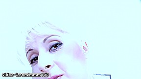 Blonde Daria showing all her secrets – MMM100